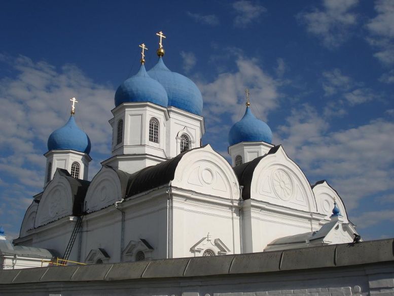 Облик монастыря. Успенская Церковь Боголюбово. Благовещенская Церковь Боголюбово. Храм в Боголюбове, первый Успенский собор. Боголюбово храм Успения.