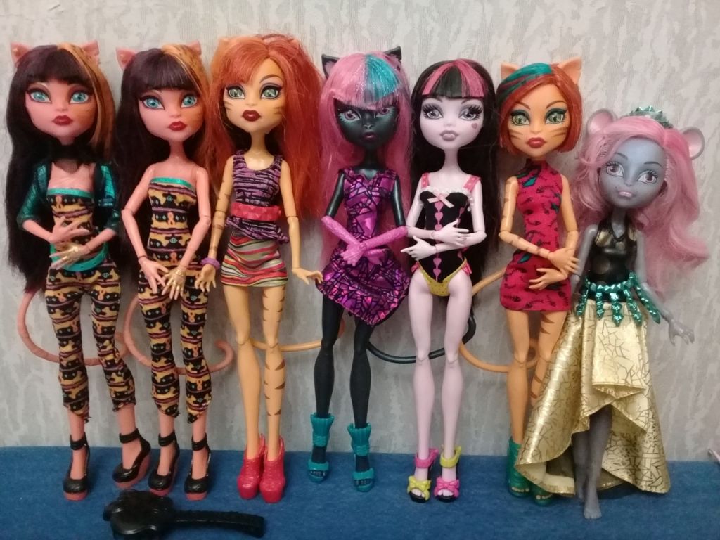 Хай сколько лет. Monster High g3 Toralei. Куклы Монстер Хай 2012. Монстер Хай 3 поколение куклы. Куклы Монстер Хай новая коллекция.
