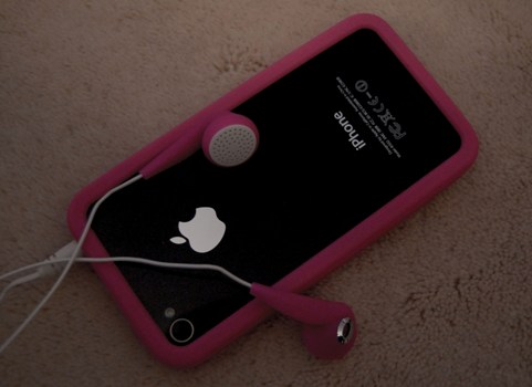 Песня мне нужен новый айфончик. Маленький айфончик. 13 Розовый айфончик. Игрушечный айфончик. Телефончики айфончики.